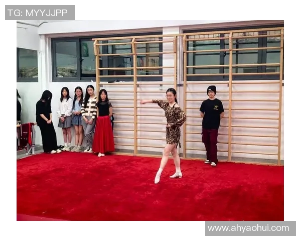 杨娜独家分享街舞心得与技巧助你舞出自信与风采